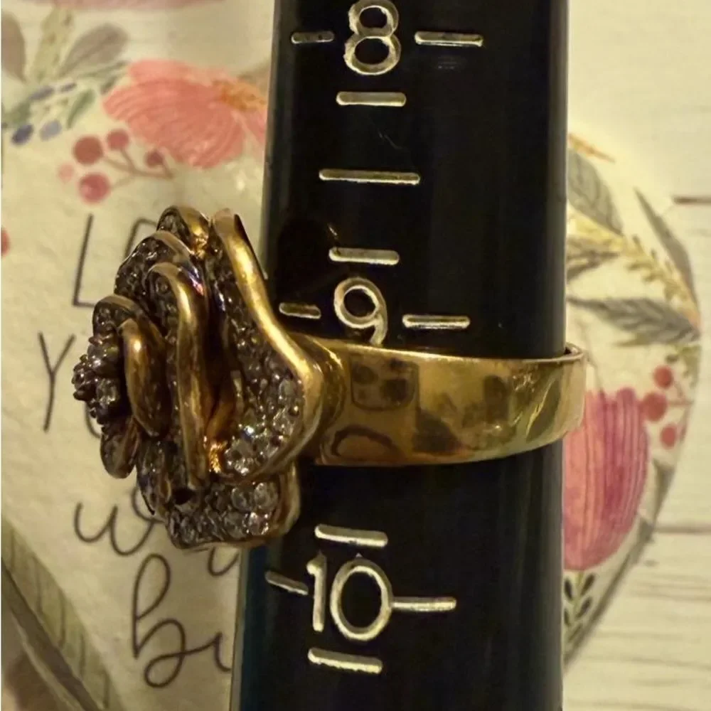STATEMENT ROSE RING SWAROVSKI STYLE – SIZE 9 💎 - Picture 7 of 15